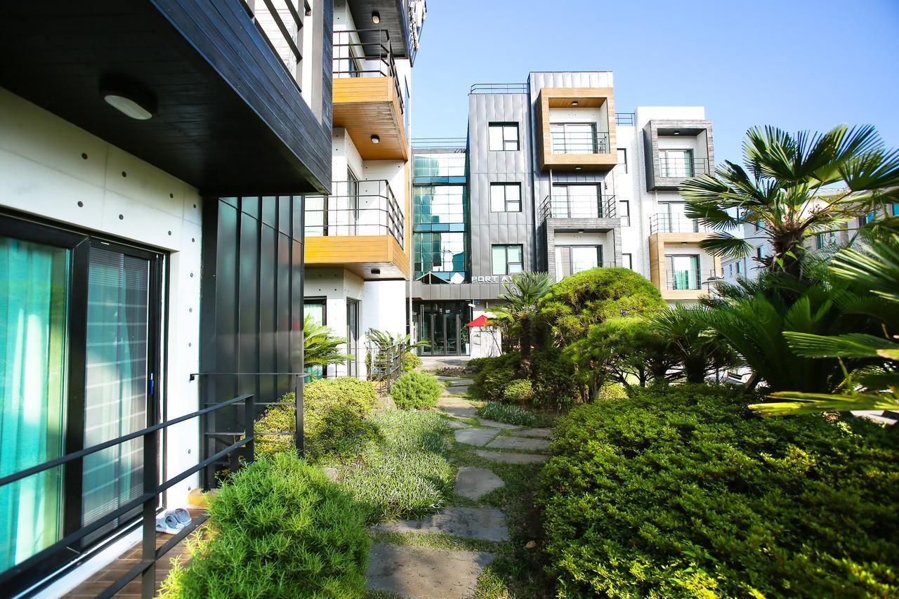 Хостел Seogwipo Port Avenue Екстер'єр фото
